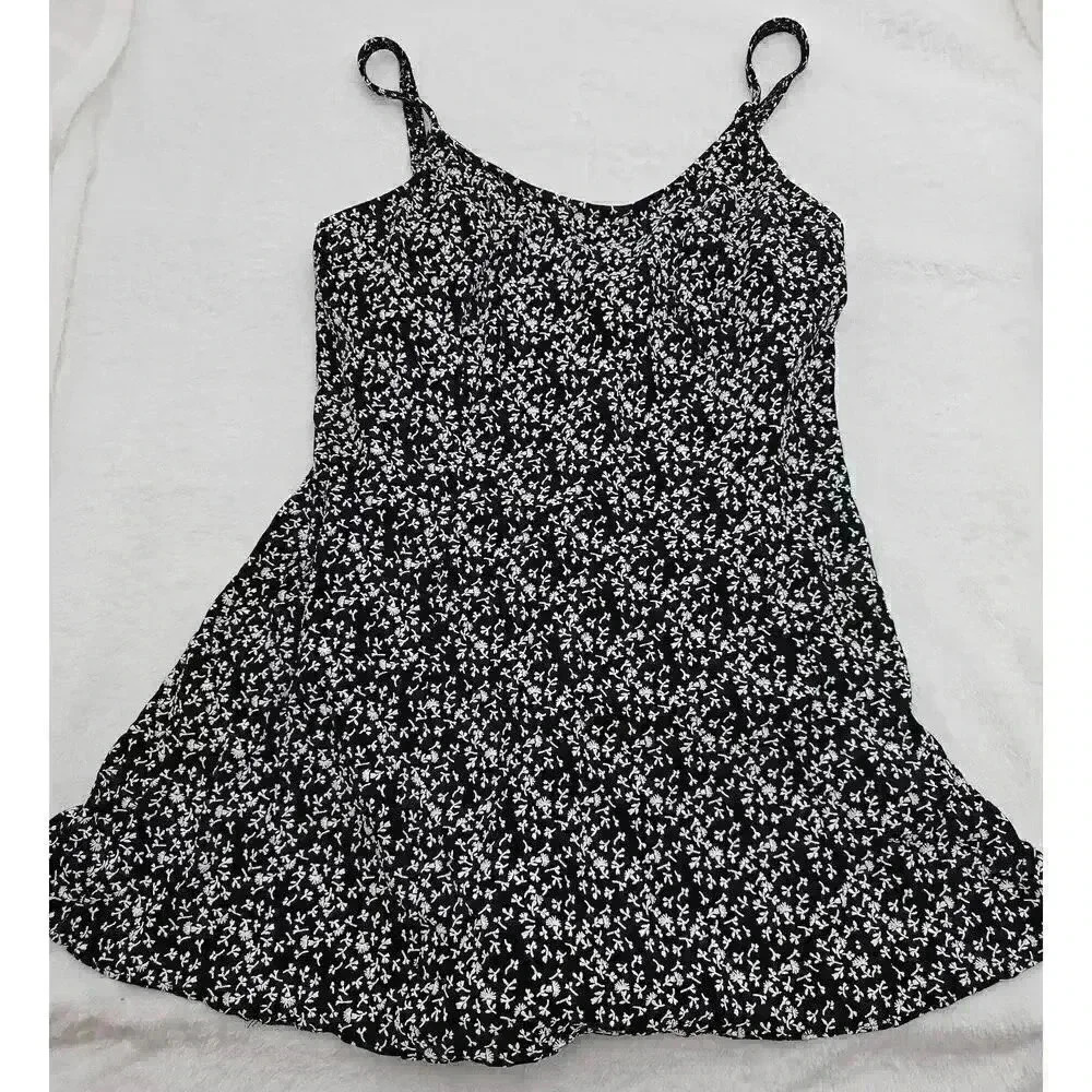 Vtg 90s Basic Editions Women's 13/14 Black/White Flower Onepiece Dress Swimdress